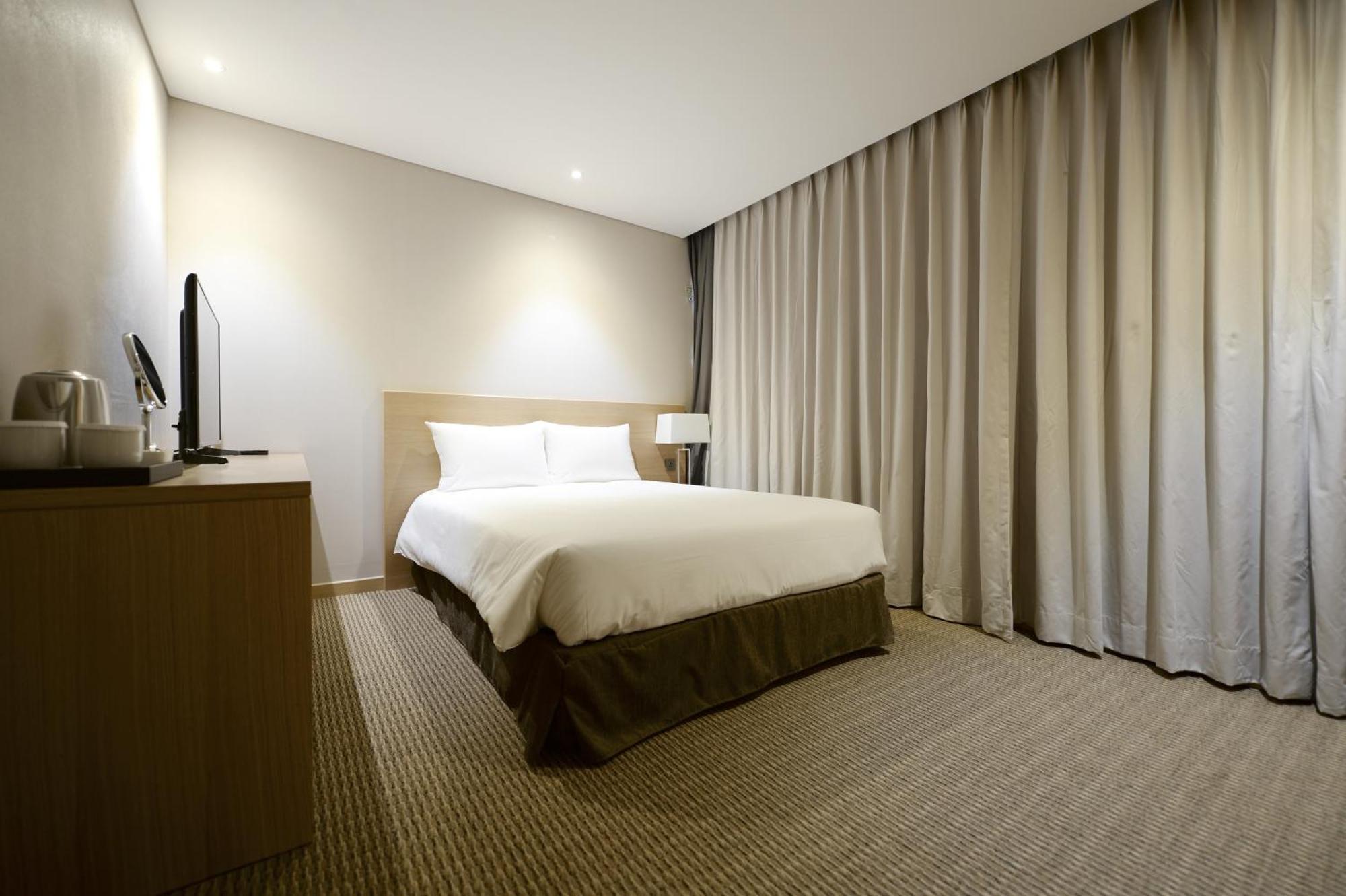 New Oriental Myeongdong Hotel