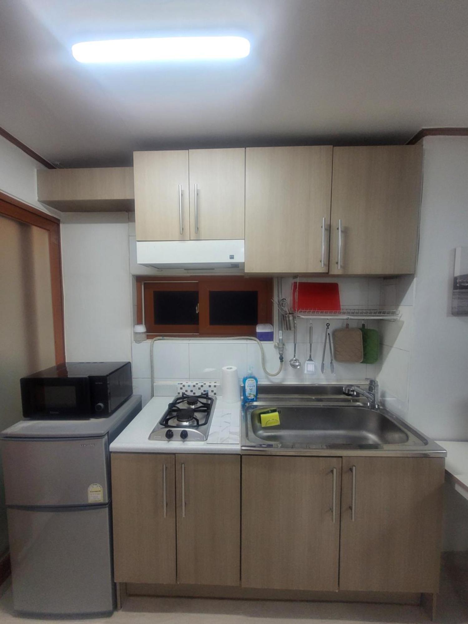 Apartment Newly Renovated Cozy Studio#9 *