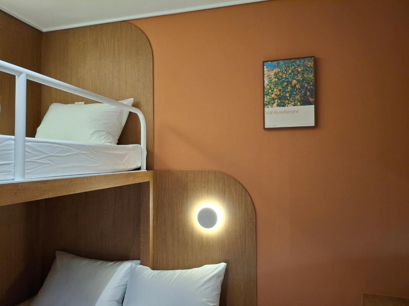 Hostel Huga