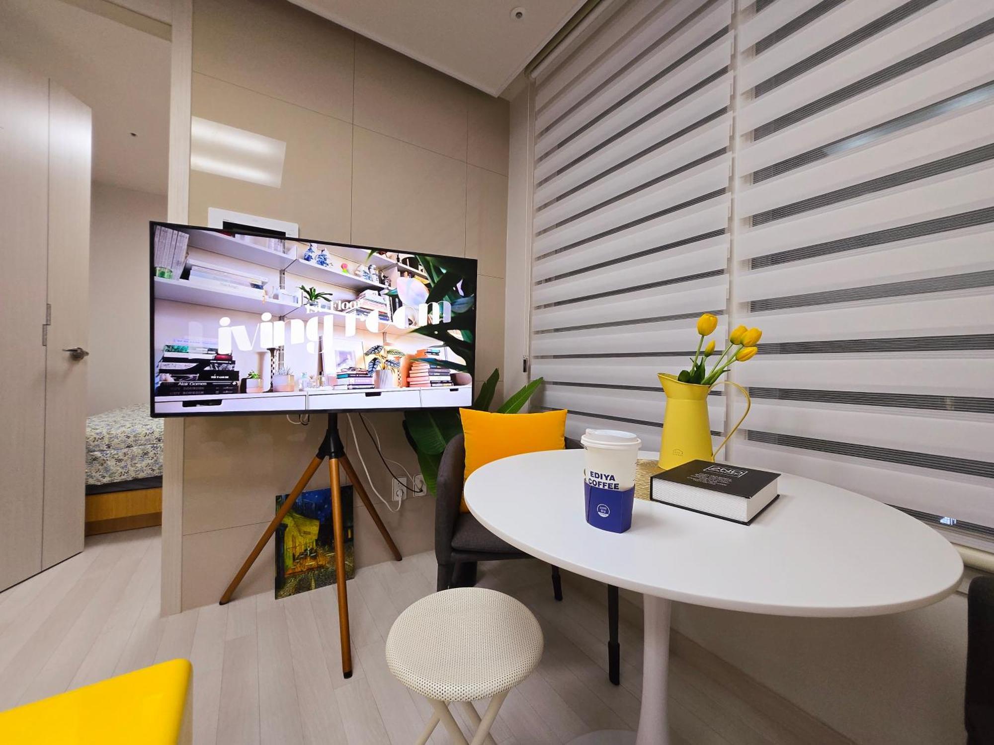 Gamseong House #gimpo Airport 10 Min #hwagok Station #netflix #beamprojet #niceview Apartment *