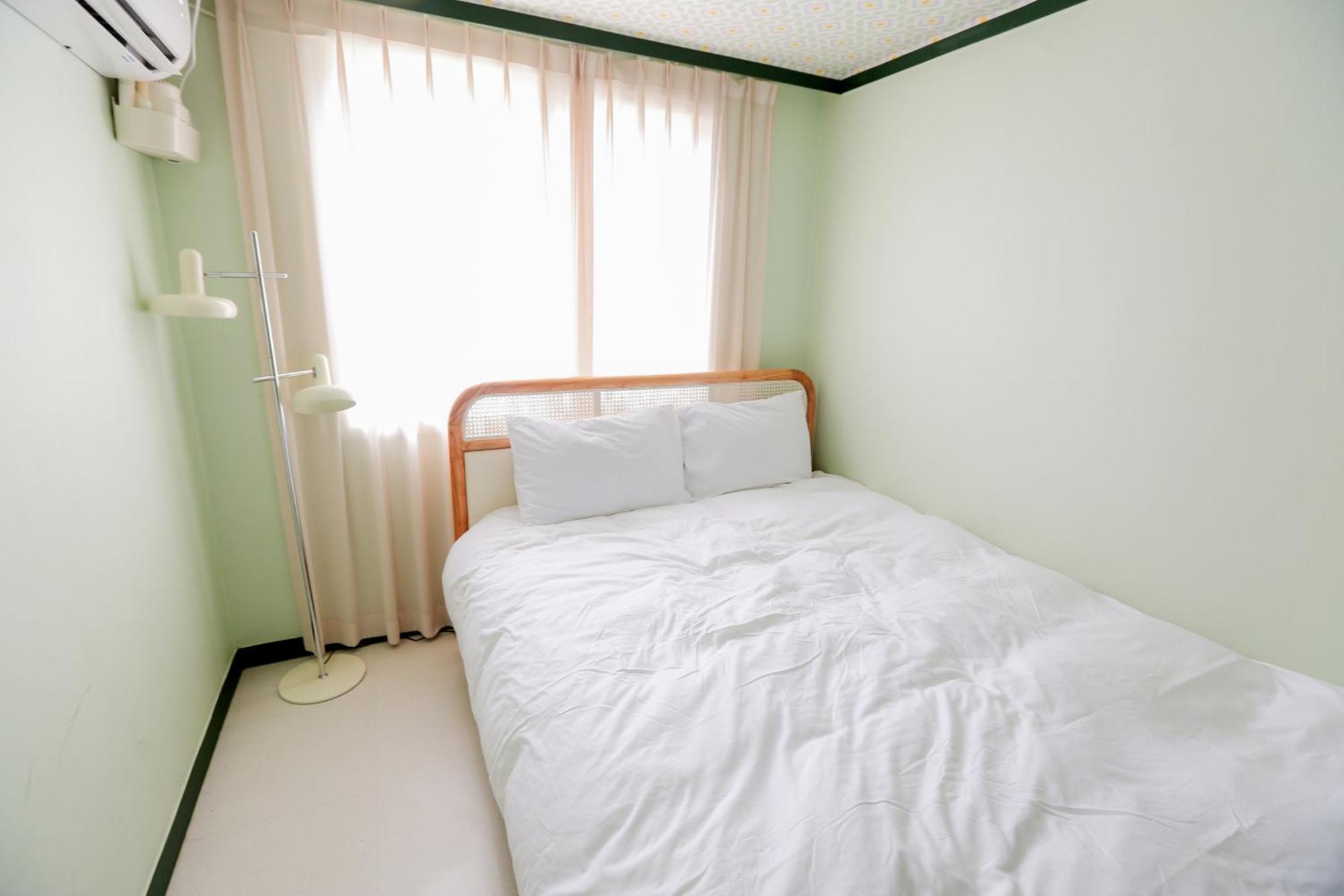 Romantic Rooftop House Seoul
