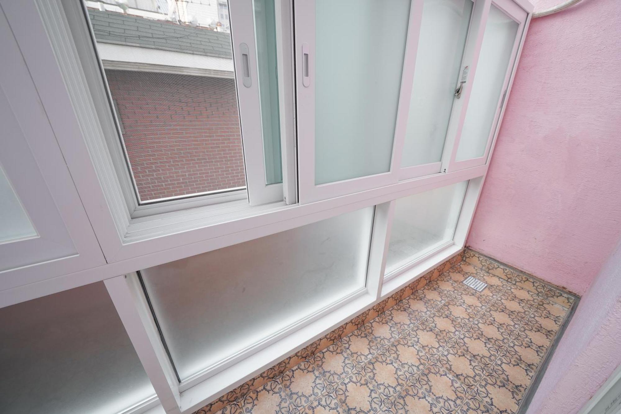 Romantic Rooftop House * Seoul