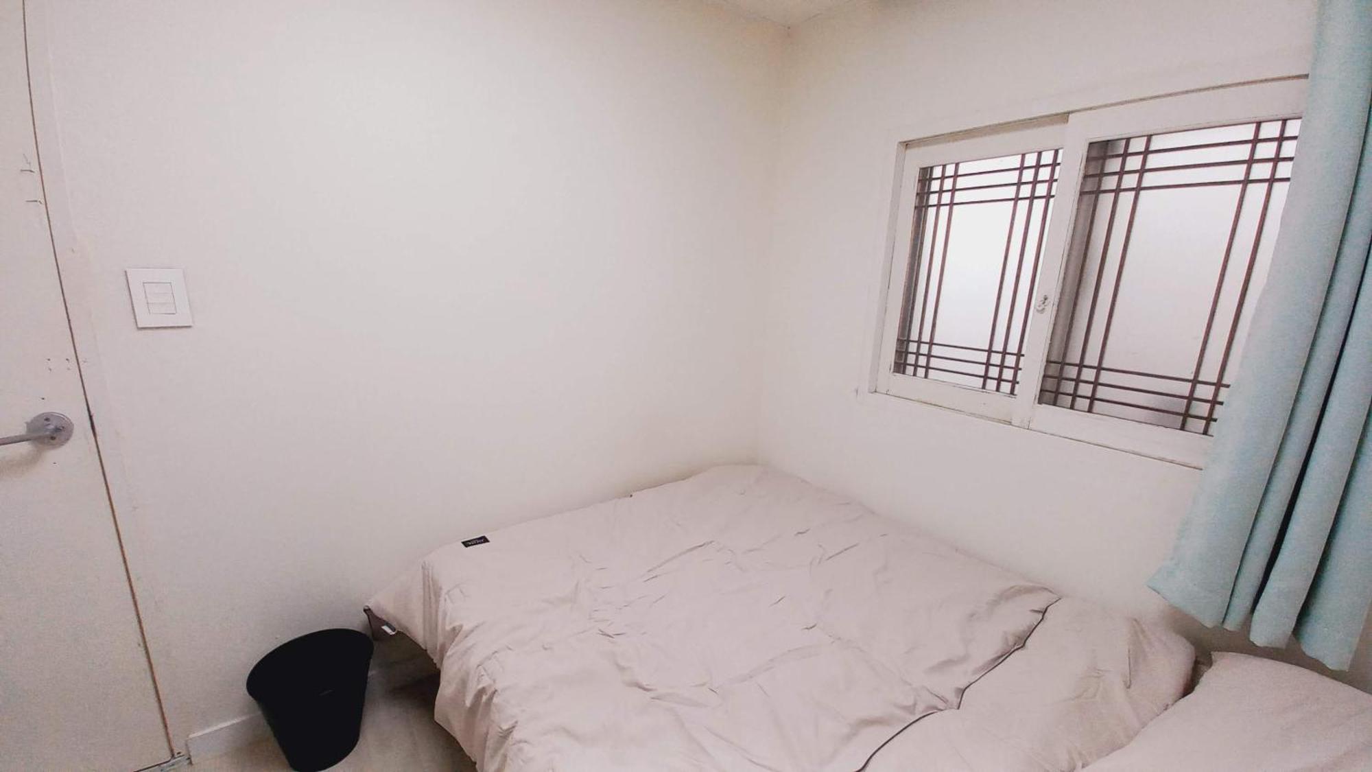 G Yongsan Guest house *