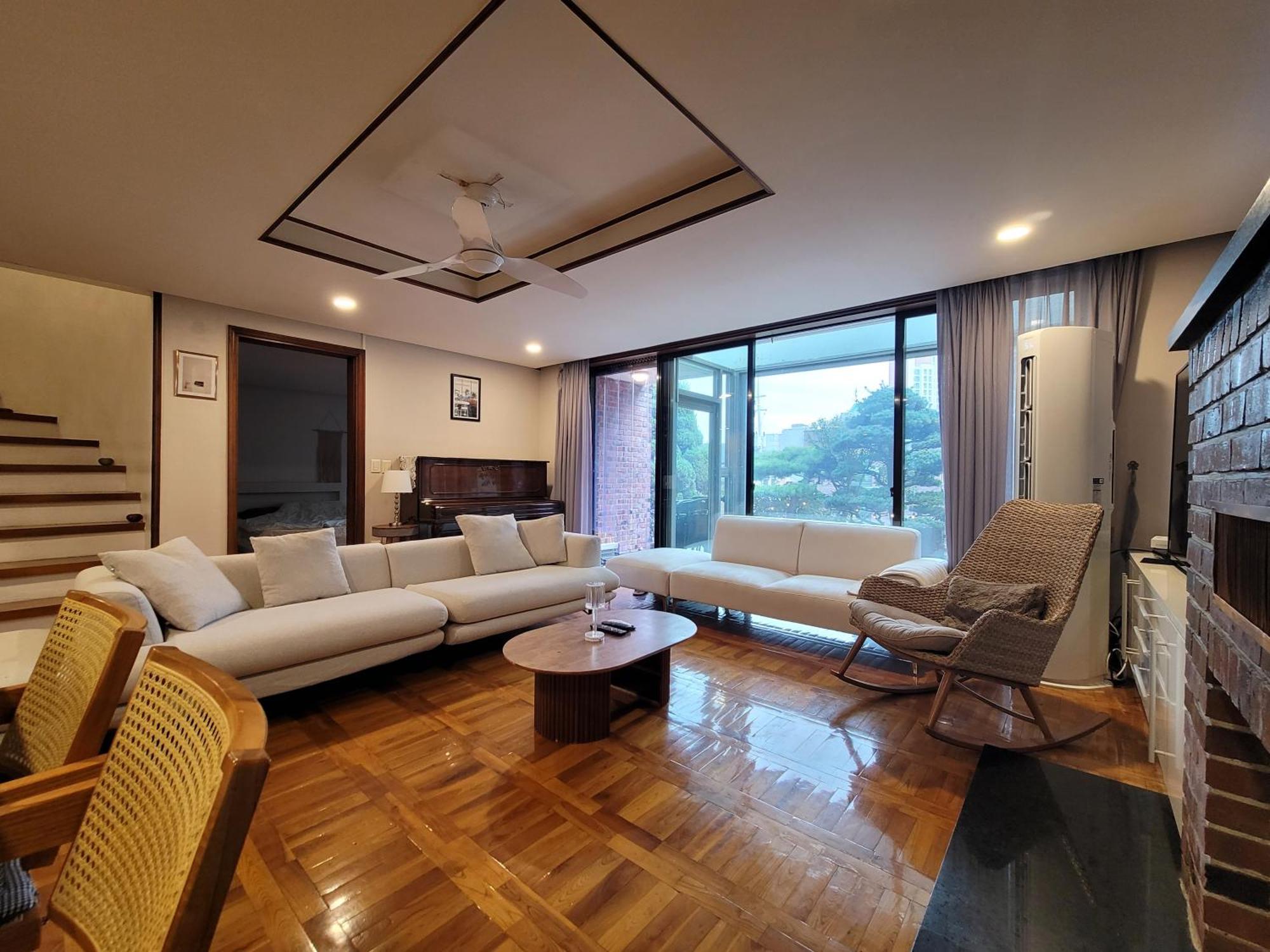 Apartment A Comfortable Detached House In The Heart Of The