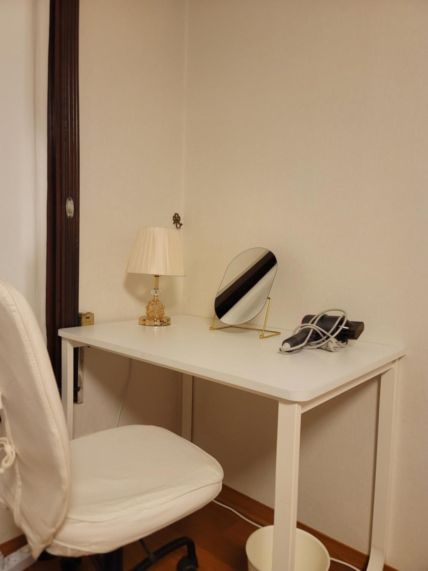 A Comfortable Detached House In The Heart Of The Apartment *