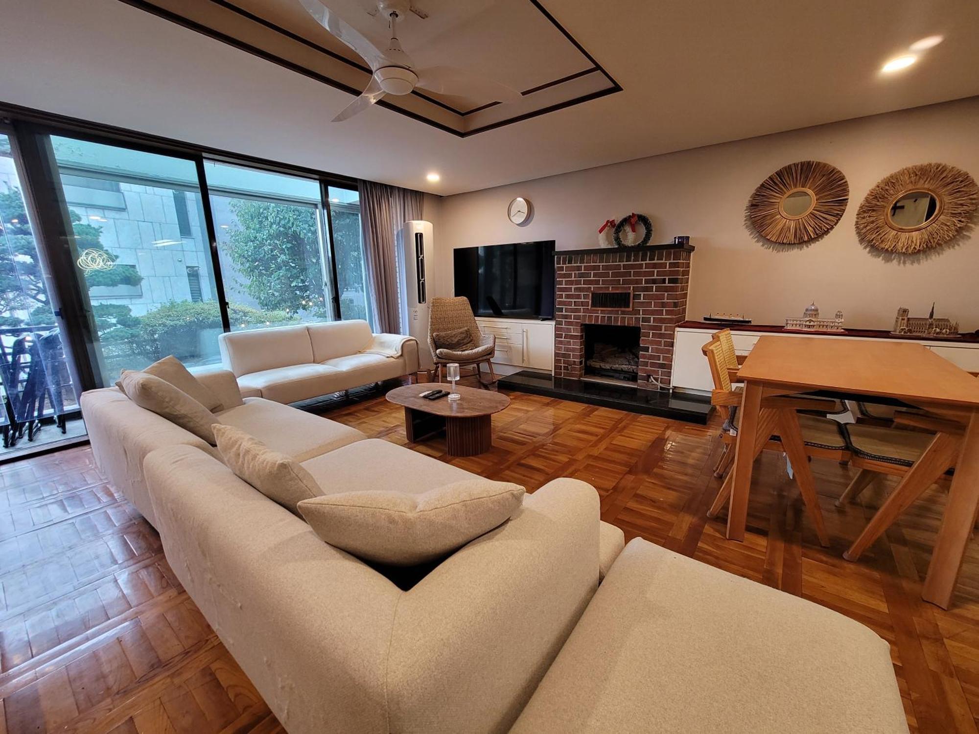 A Comfortable Detached House In The Heart Of The * Seoul