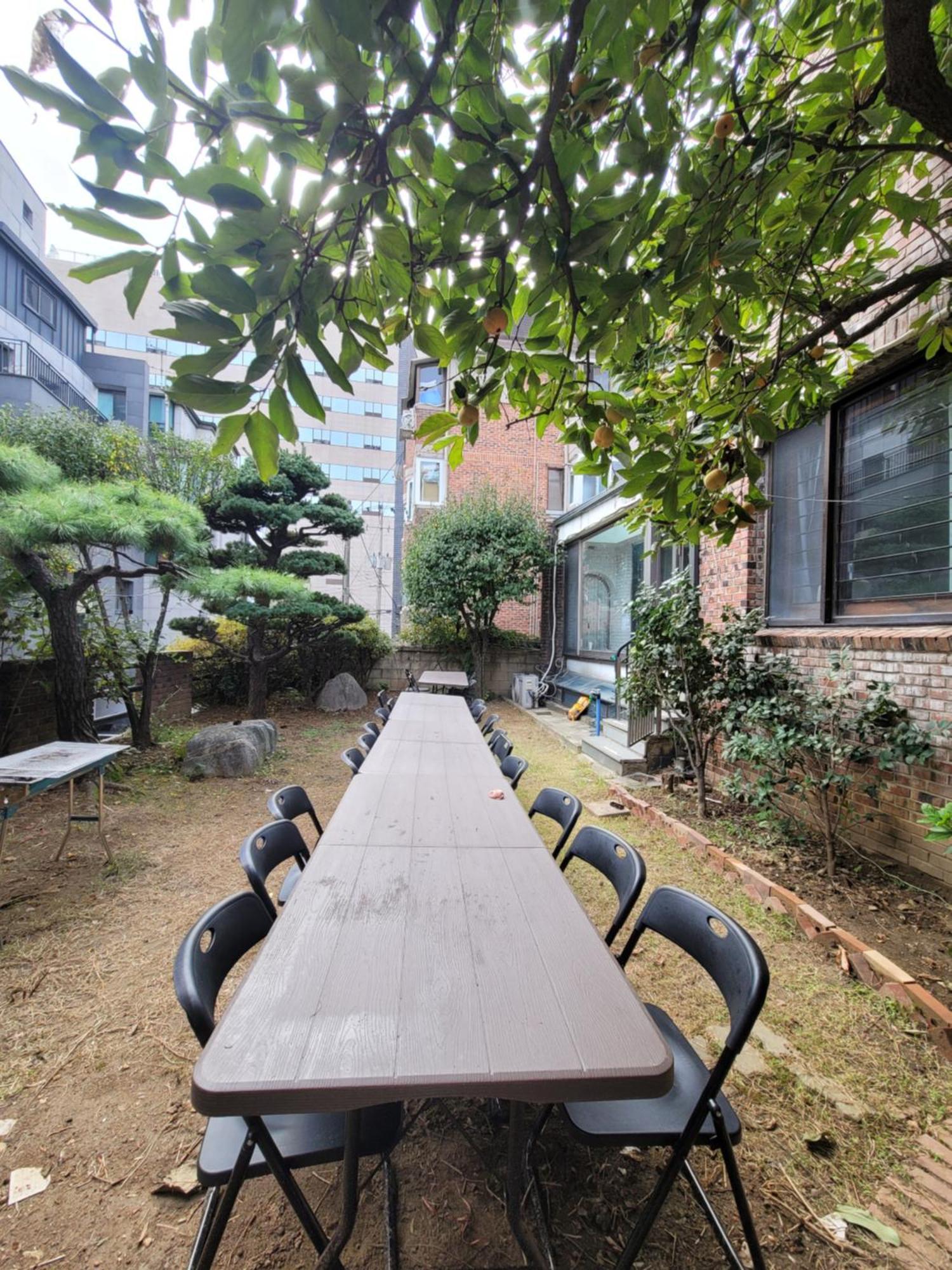 A Comfortable Detached House In The Heart Of The Apartment Seoul