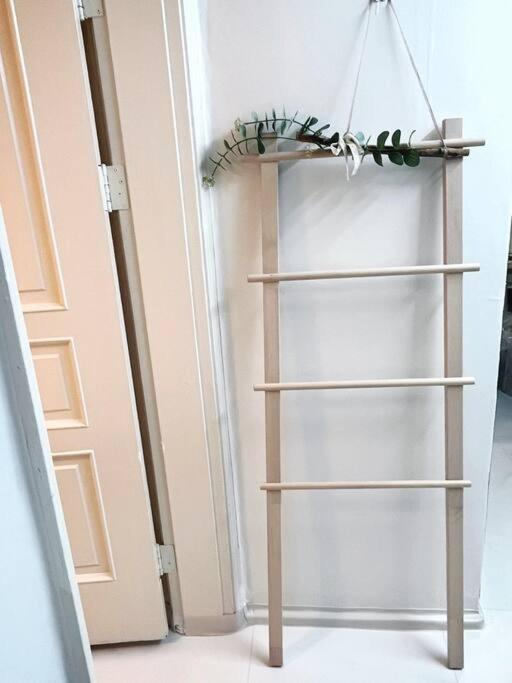 Clean & New - Songridan-gil, Seokchon Lake, Lotte World, Kspo Dome, Olympic Park, River, Asan Hospital, Coex Villa Seoul