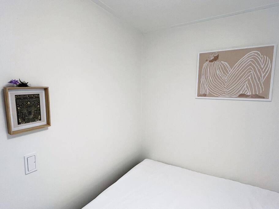 Clean & New - Songridan-gil, Seokchon Lake, Lotte World, Kspo Dome, Olympic Park, River, Asan Hospital, Coex Villa *