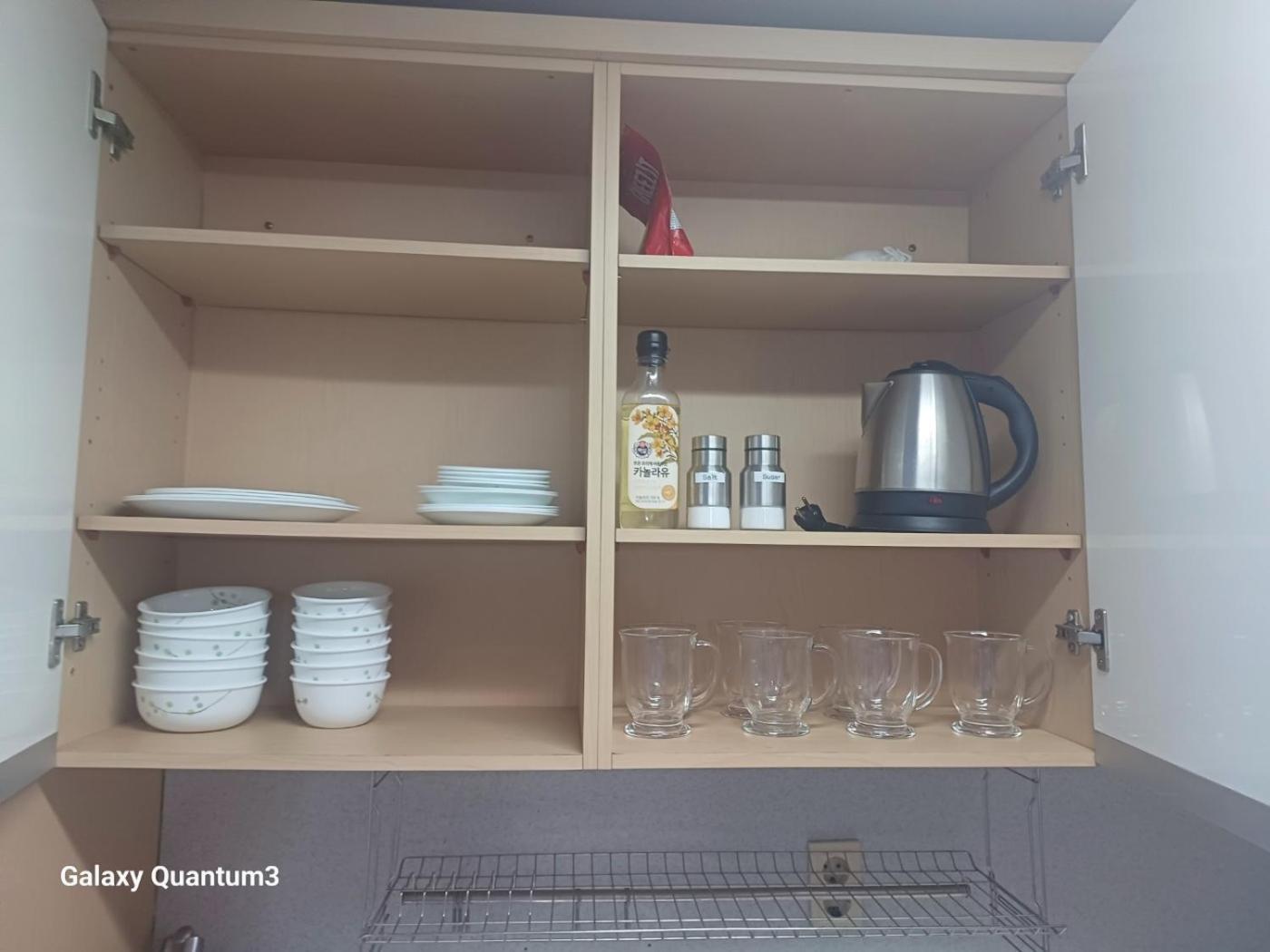Hongdae Guesthouse2 1min From Hongik Uni Station Exit #1