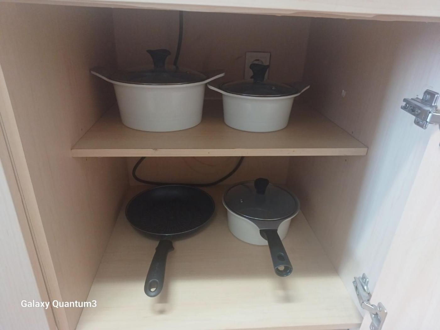 Apartment Hongdae Guesthouse2 1min From Hongik Uni Station Exit #1 Seoul