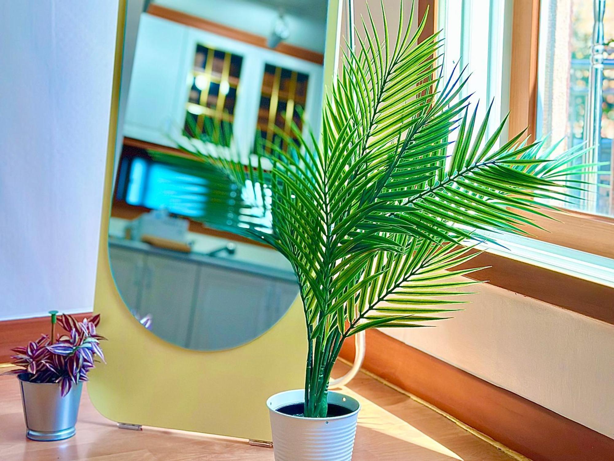 Villa New, 3min To Hapjeong St, Airport Bus Stop, 10min To Hongdae & Mangwon Market, River Park, 2br 2qb Full Of Sunshine, Bedding, Nature Seoul