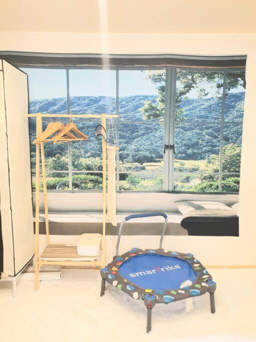 Apartment Entire Private House In 2br, Kitchen, Family Seoul