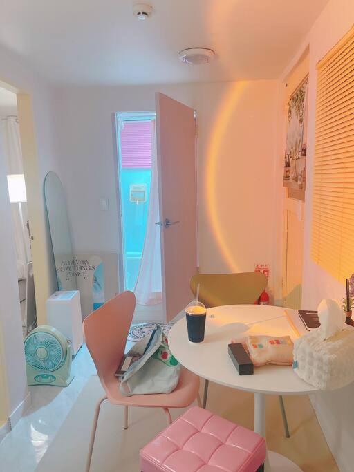 Apartment #3 Beds, 2 #netflix Dongdaemun Lemon House Seoul