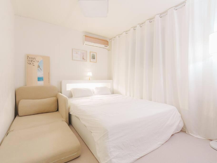 #3 Beds, 2 #netflix Dongdaemun Lemon House *