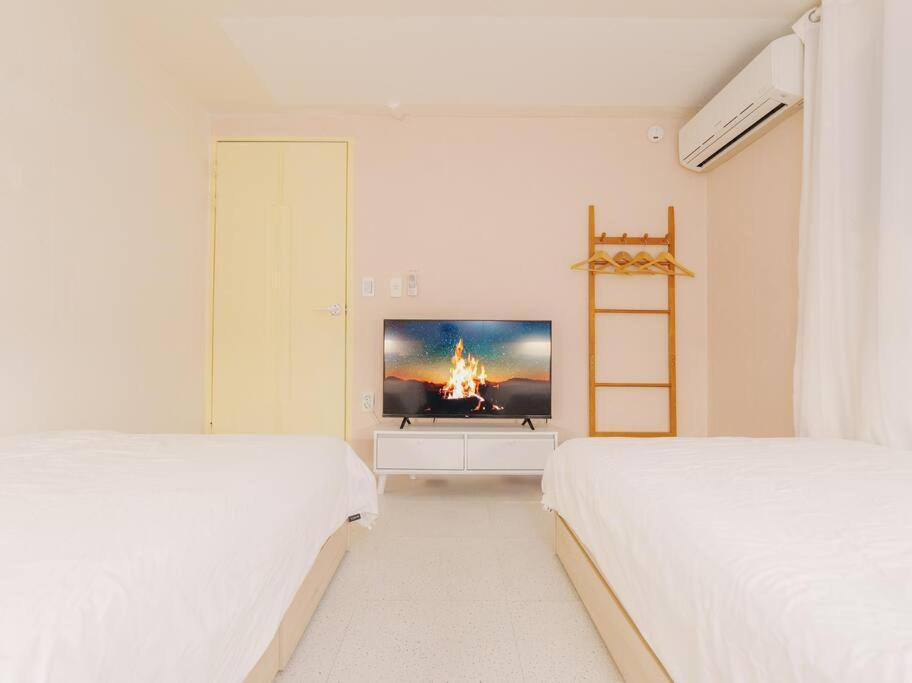 #3 Beds, 2 #netflix Dongdaemun Lemon House *