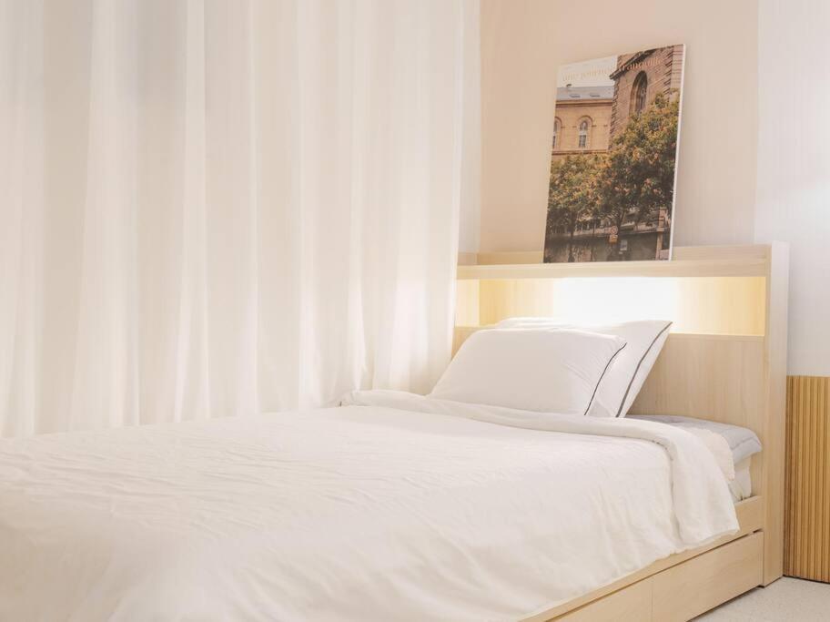 #3 Beds, 2 #netflix Dongdaemun Lemon House *