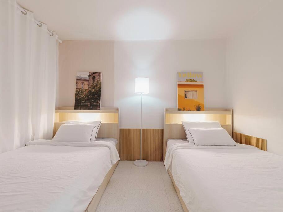 #3 Beds, 2 #netflix Dongdaemun Lemon House