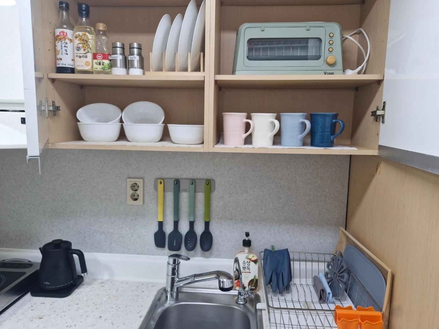 Apartment Hongdae Residence-4 - 1min From Hongik Univ Station #1 Seoul