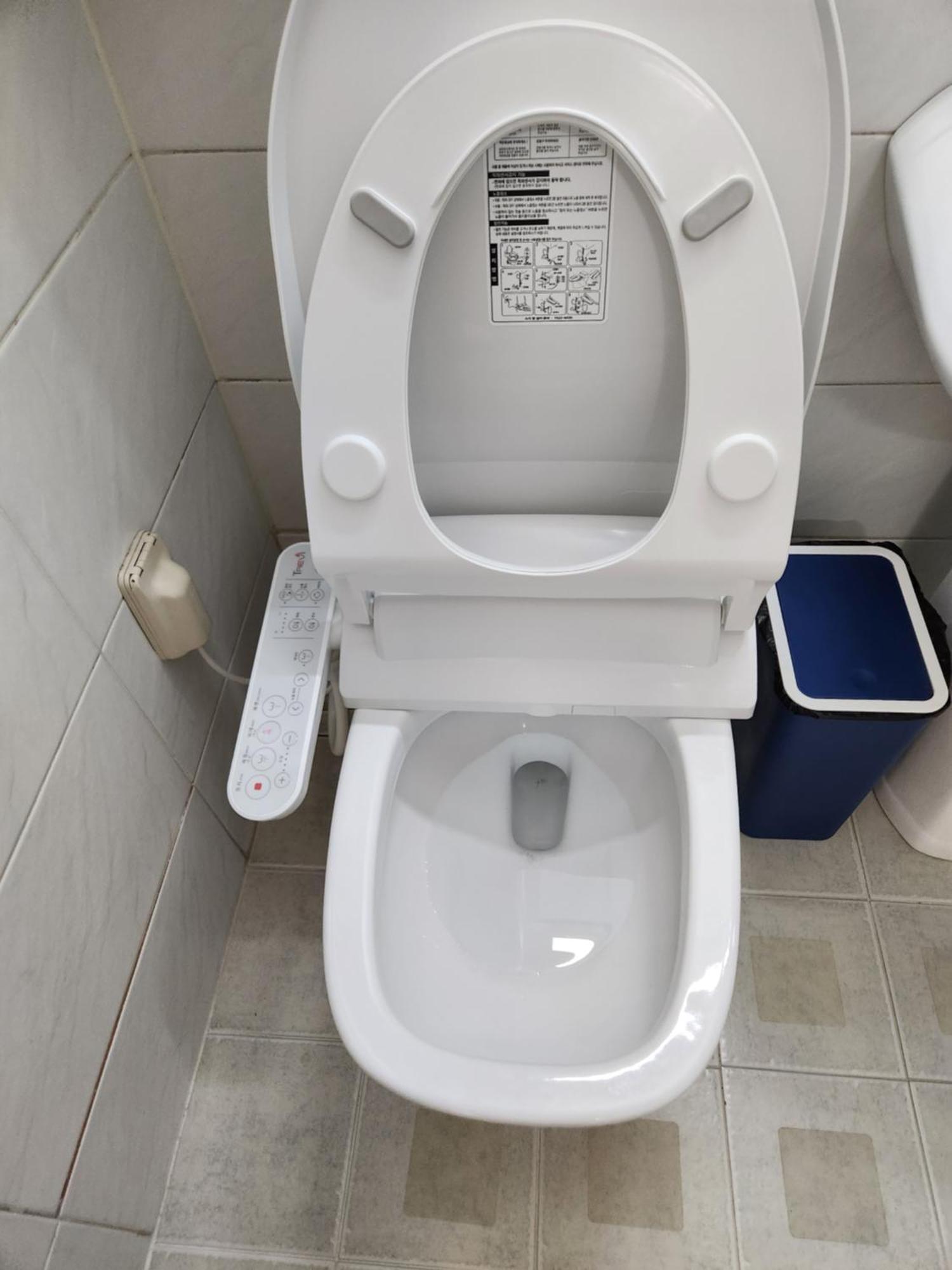 Hongdae Guesthouse3 1min From Hongik Uni Station Exit #1 Apartment Seoul