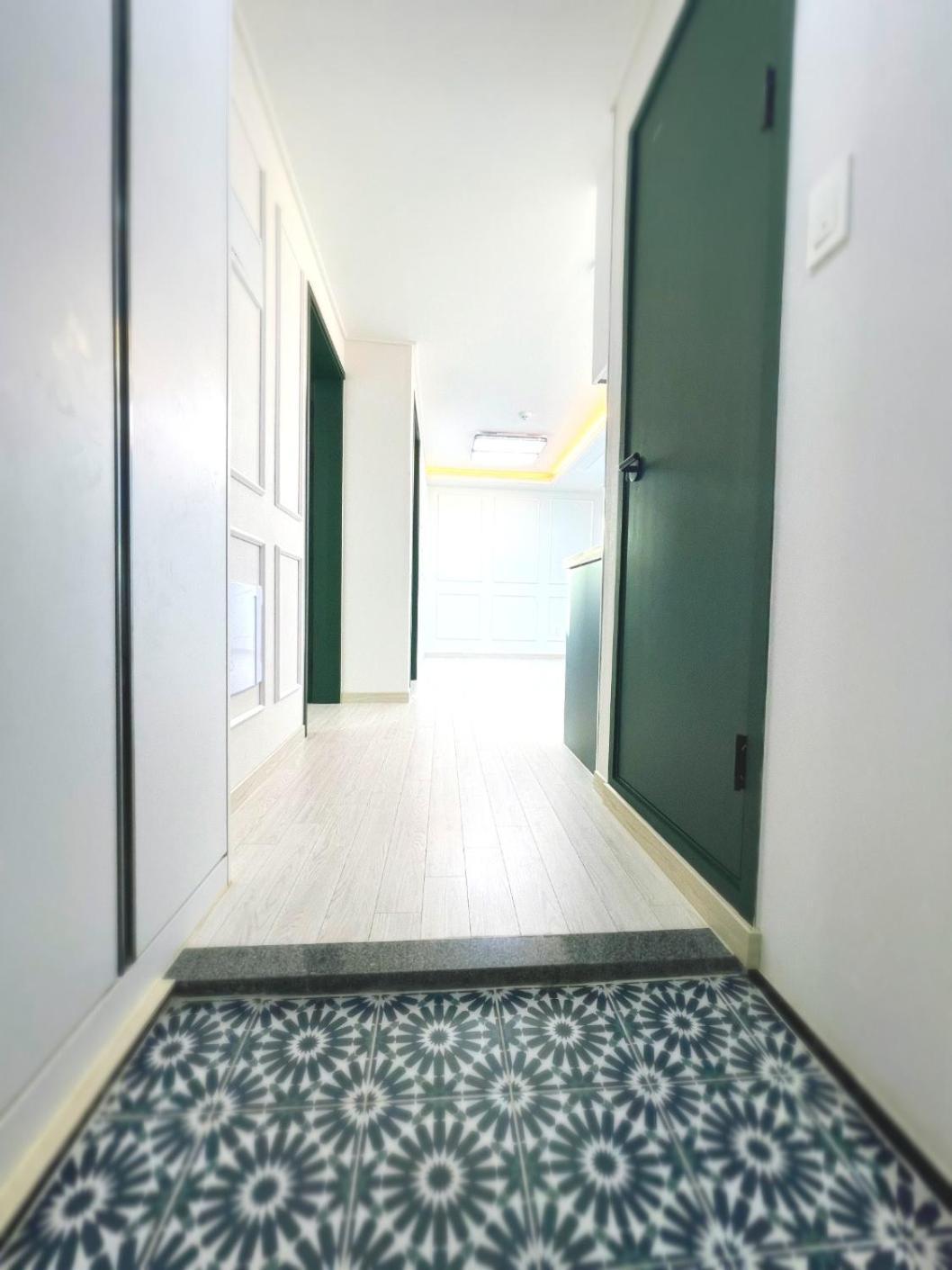 Hongdae Two-room House With Terrace Seoul