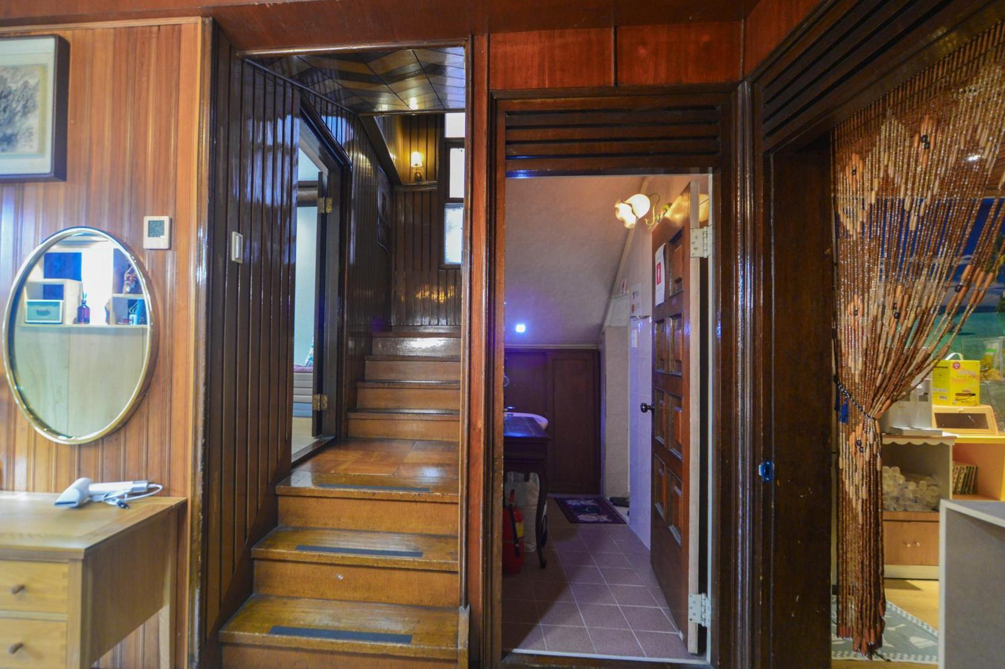 Papa Rumah tetamu *