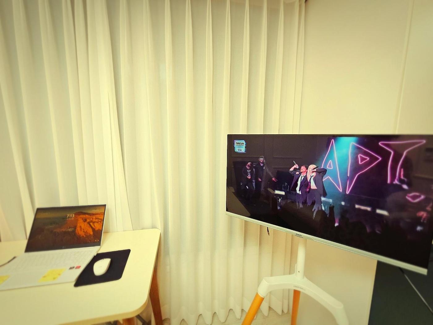 Hongdae Two-room House With Terrace *