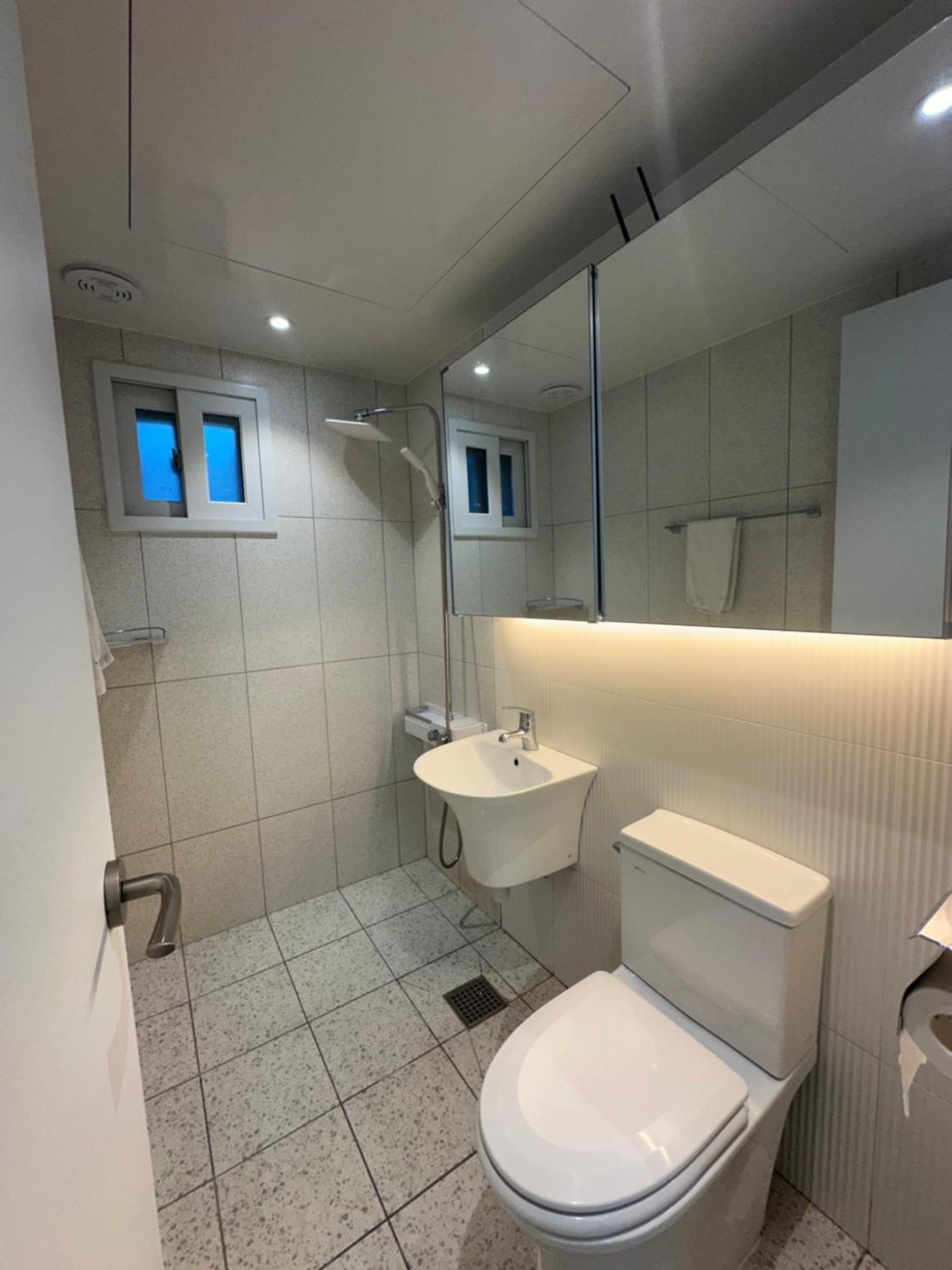 Apartment Neat White House With Promenade 202 *