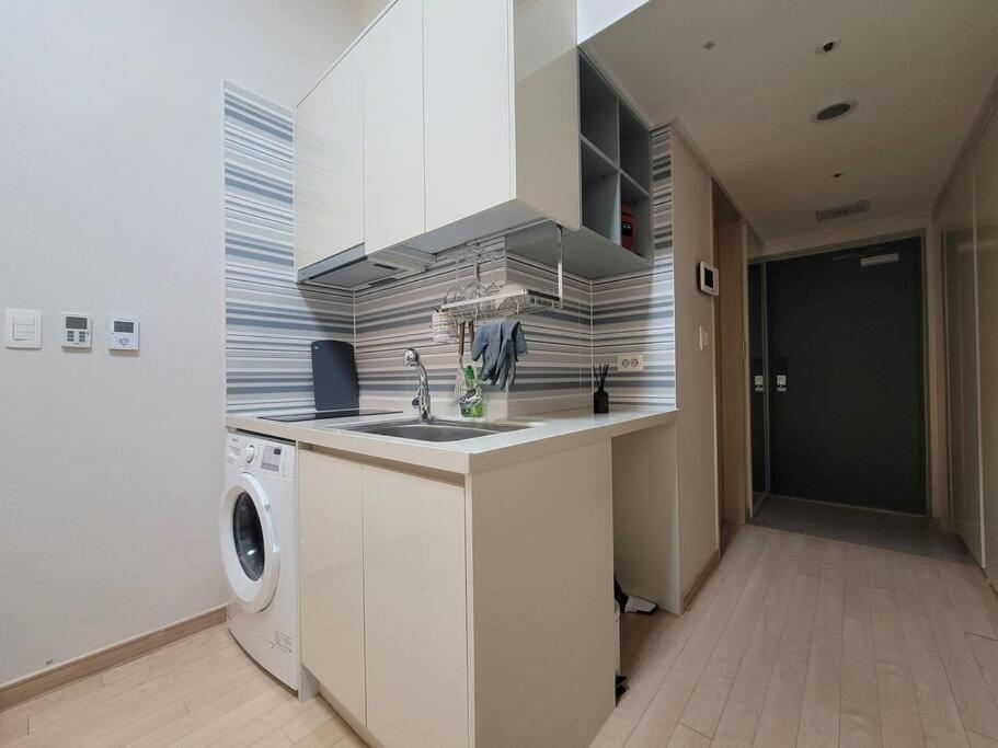 Comfortable Duplex House With View #seokchonlakeview #lotteworld * Seoul