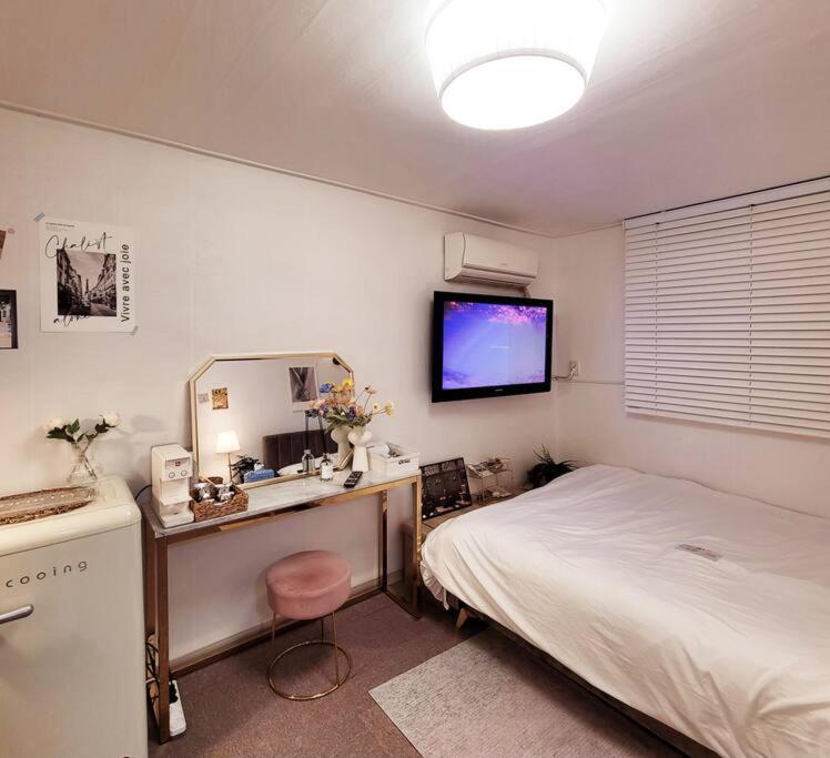 Gaon #sillim Stn 2min #airport Bus 1min #gangnamhongdae 20min #yeouido10min #longtermstay Discount #healingproperty Apartment *