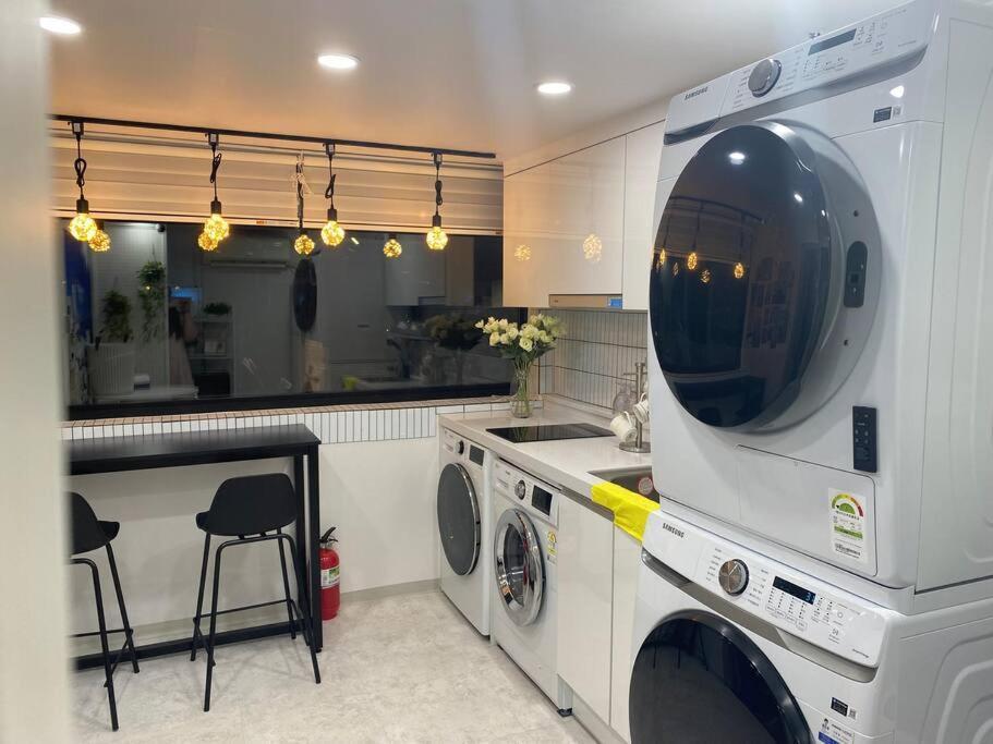 Gaon #sillim Stn 2min #airport Bus 1min #gangnamhongdae 20min #yeouido10min #longtermstay Discount #healingproperty Apartment *