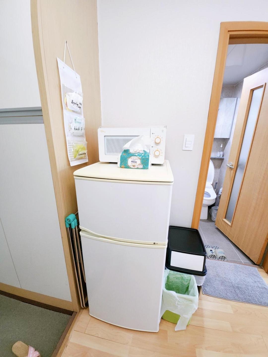 Hongdae Residence-2 1min From Hongik Uni Station Exit #1 Apartment *