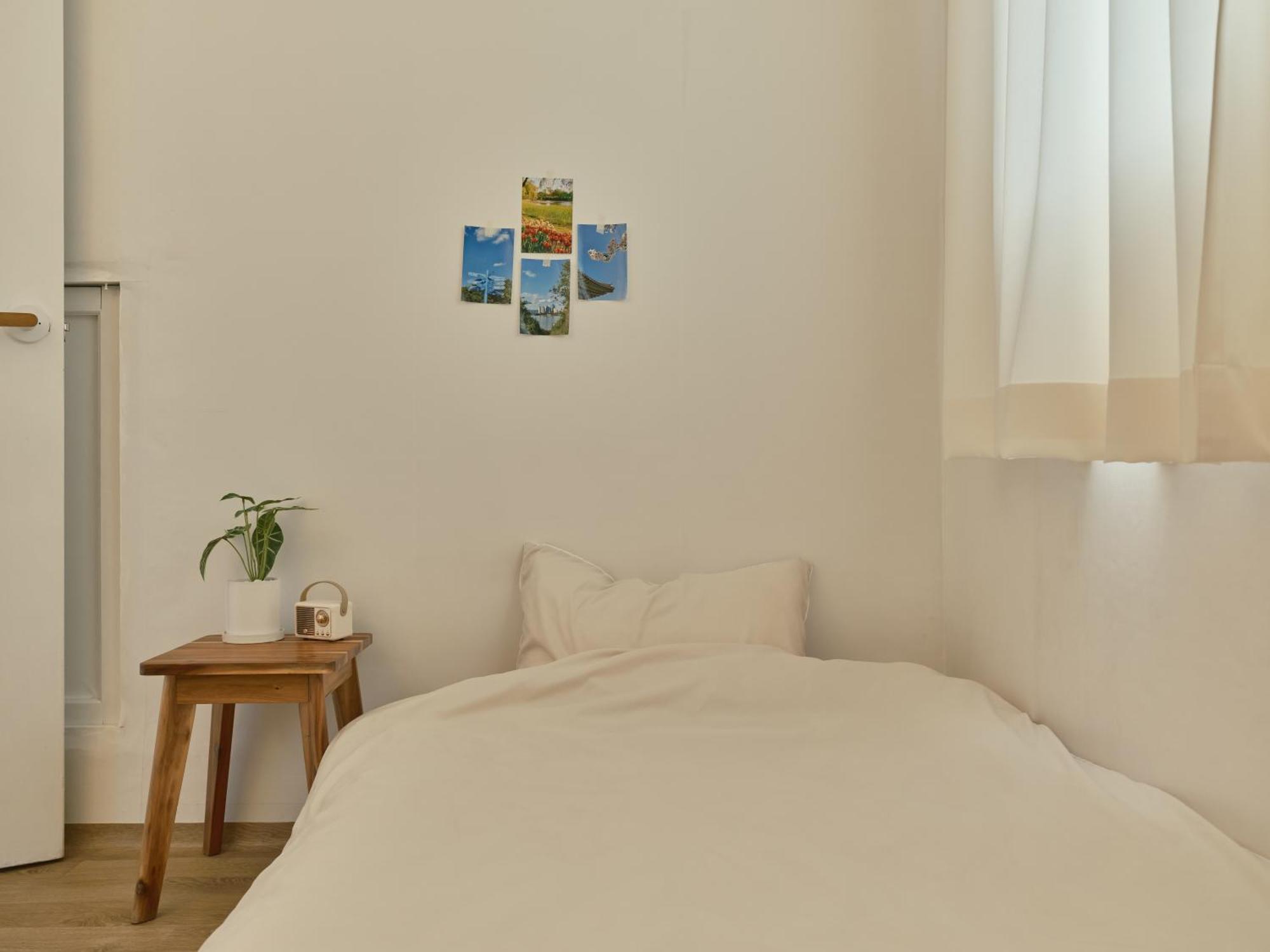 Apartment 2bedroom House 10min From Stn #free Netflix #view Of Namsan #1pm Checkout Seoul