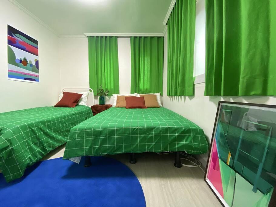 Apartment Chic 2-bedroom In Hongdae Seoul