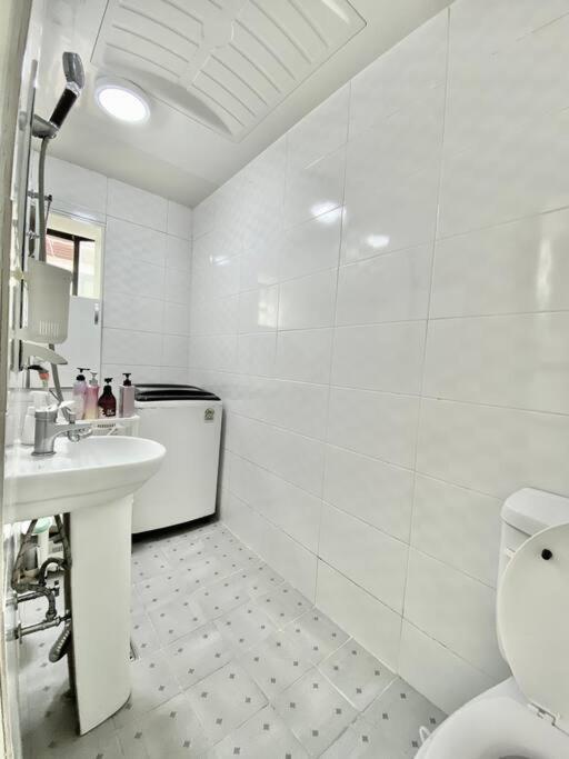 Chic 2-bedroom In Hongdae Seoul
