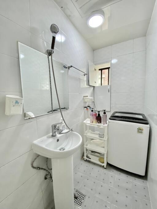Chic 2-bedroom In Hongdae * Seoul