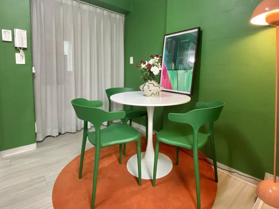 Chic 2-bedroom In Hongdae *
