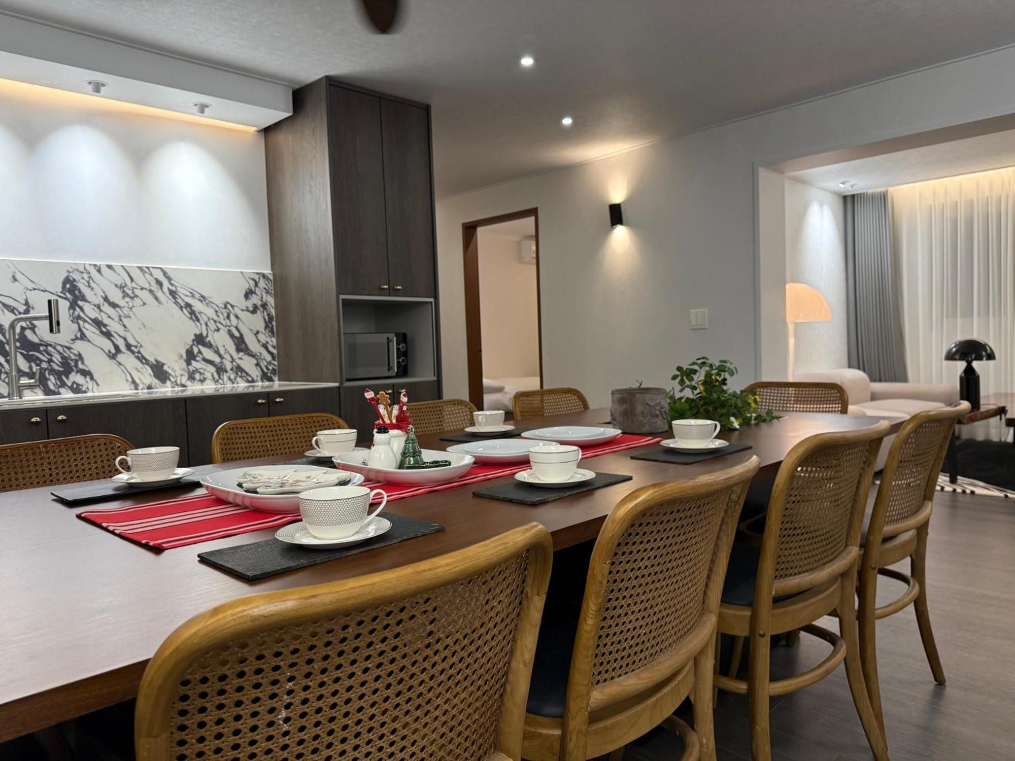 Mandarin Hongdae Apartment *
