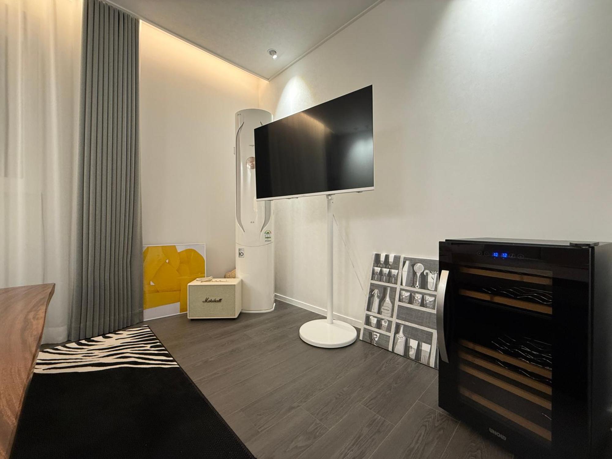 Mandarin Hongdae Apartment *
