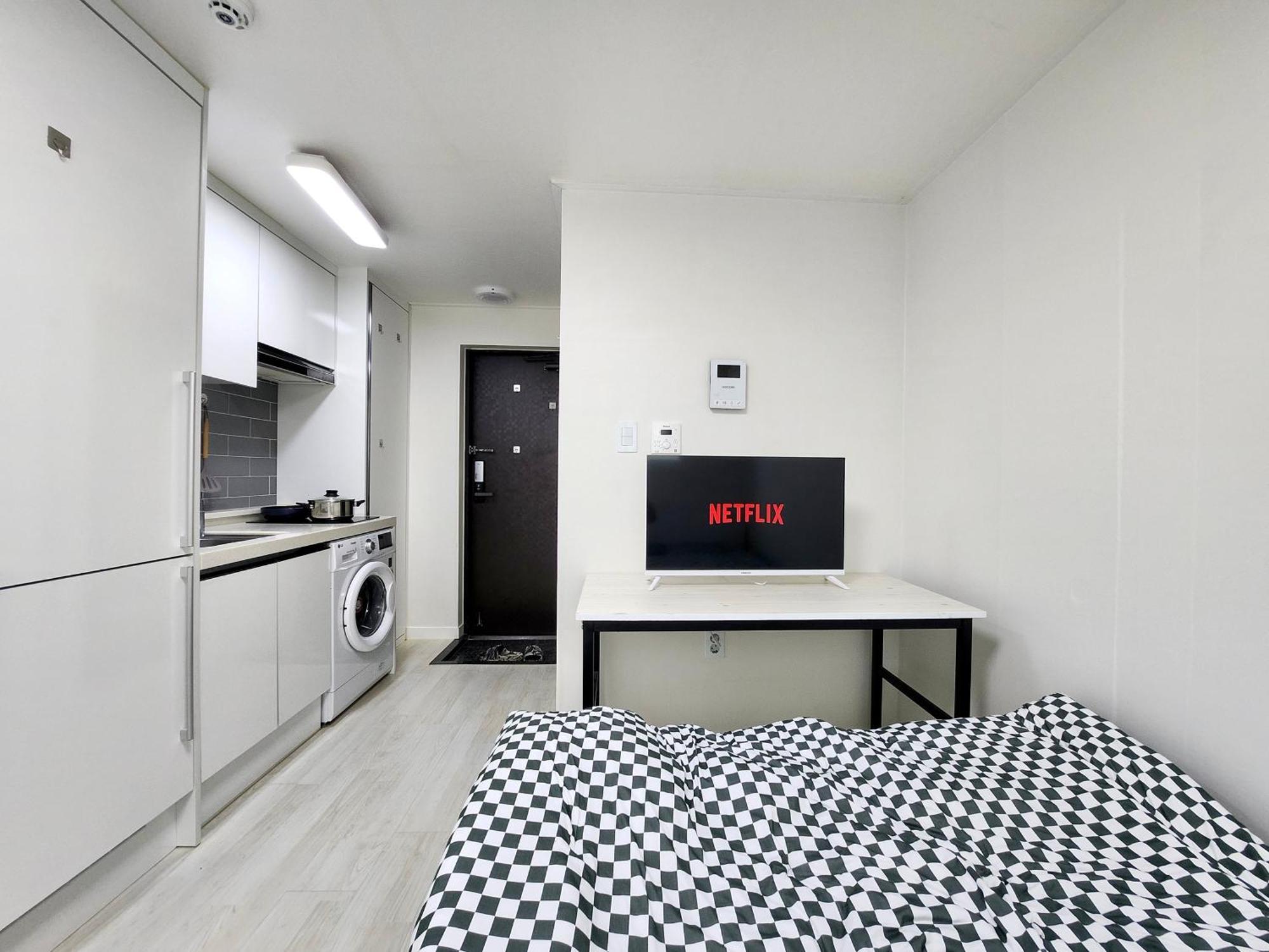 Cozy Near Soongsil Station * Seoul
