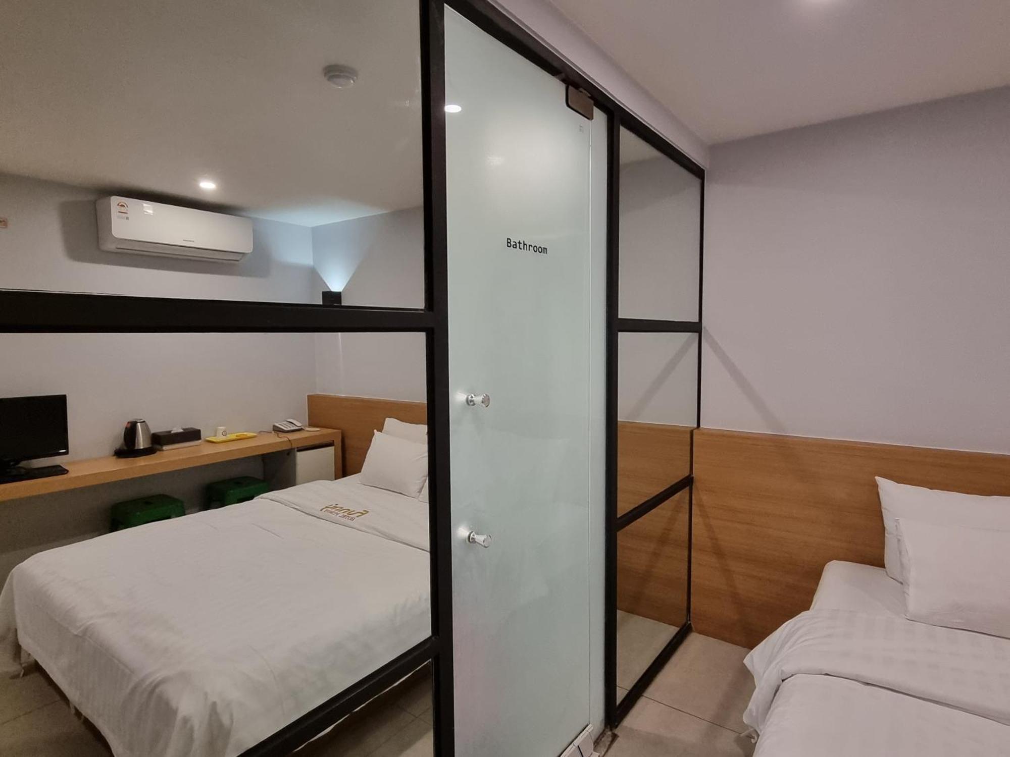 Jamsil Funny Hotel *