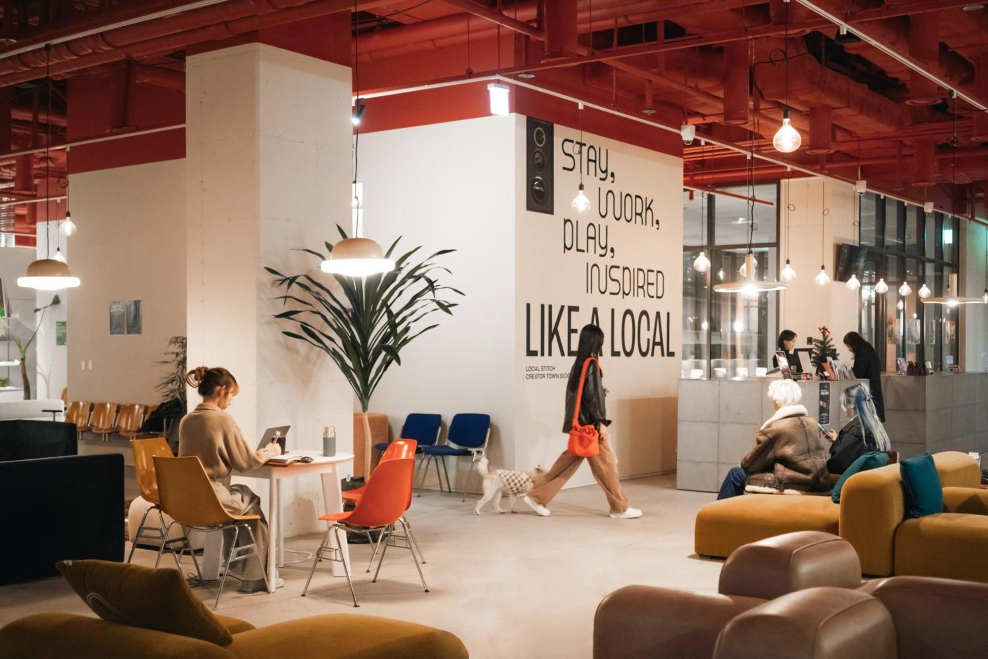 Local Stitch Creator Town Seogyo 3* Seoul