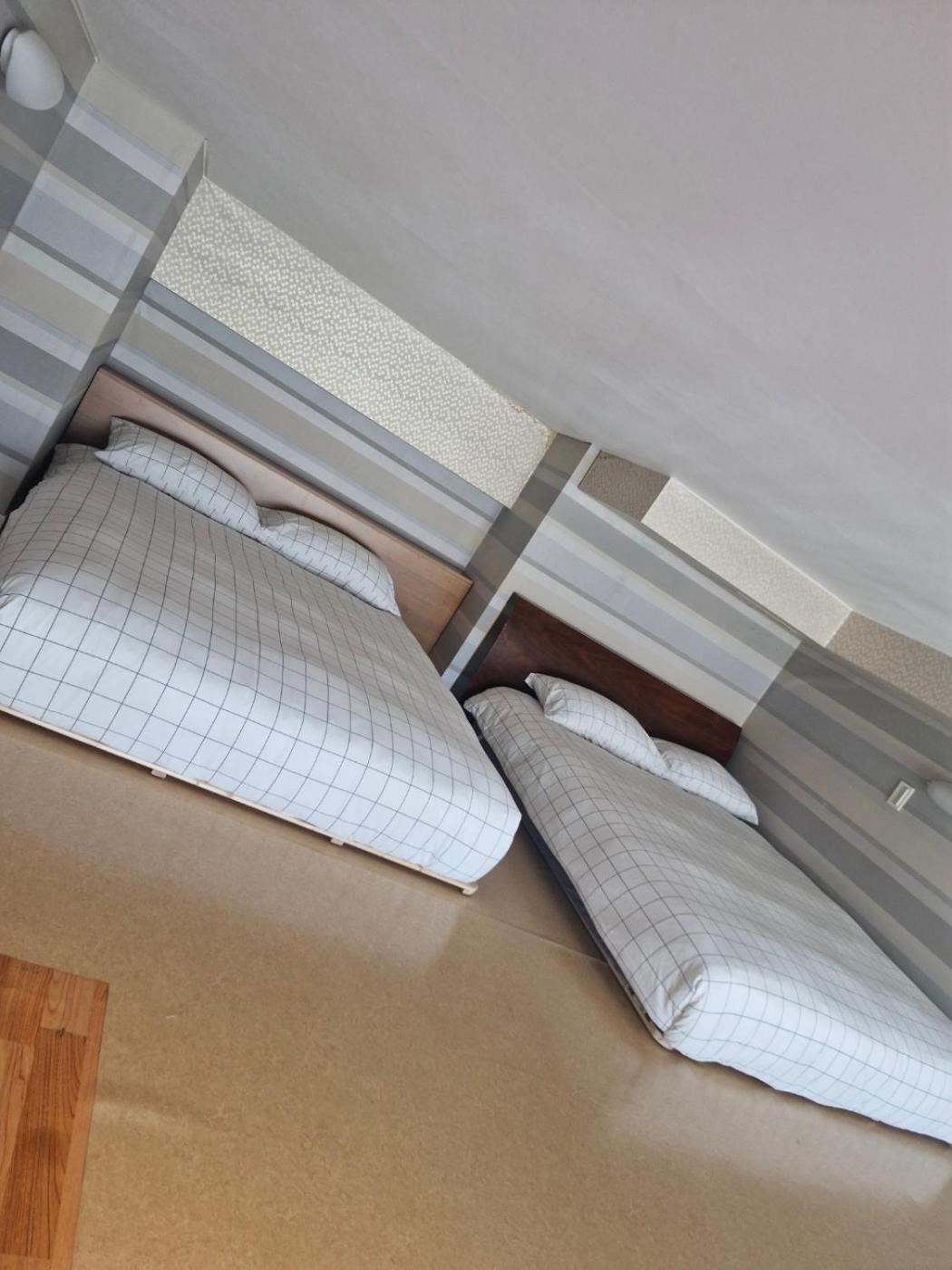 Hongdae Guesthouse2 1min From Hongik Uni Station Exit #1 Apartment