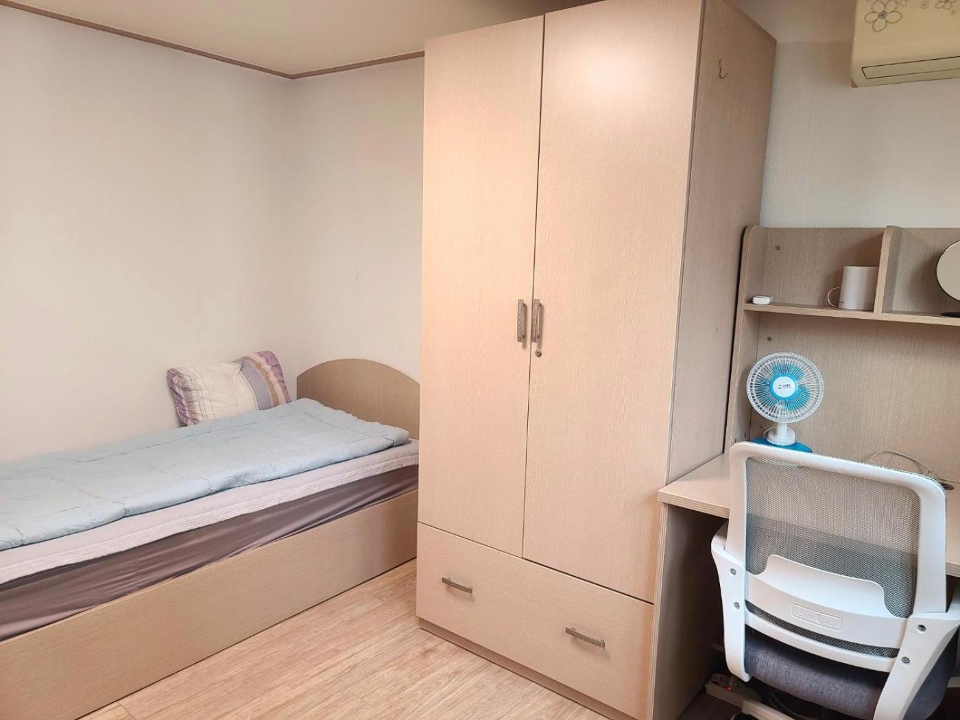 Hongdae, Sinchon Yeonhui House Guest house Seoul