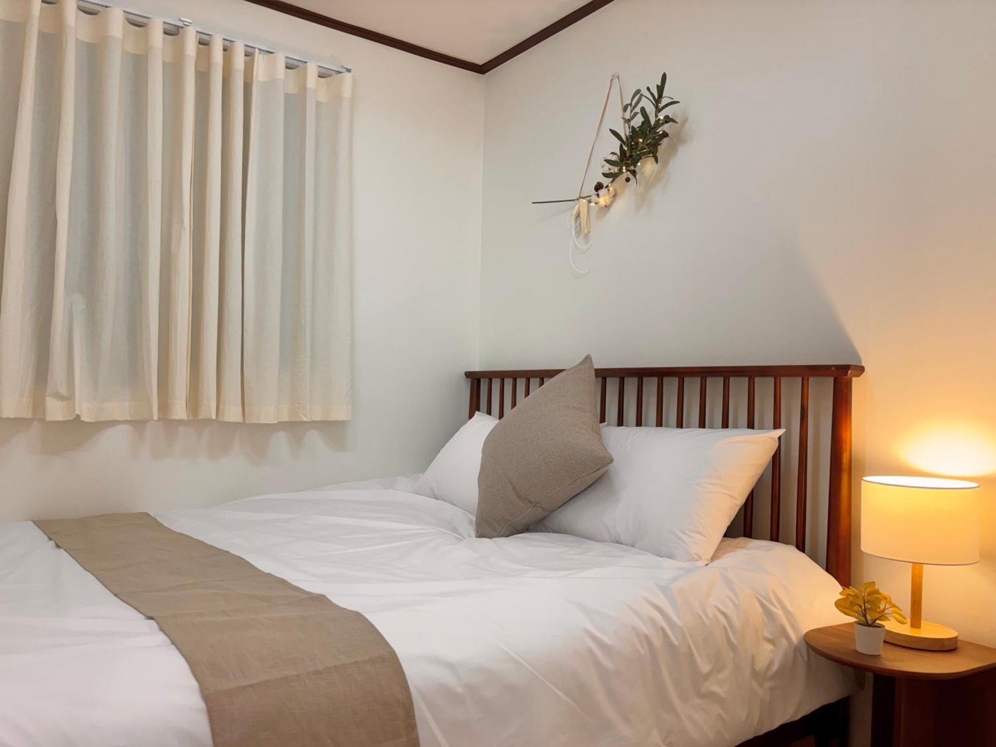 Bbo Stay, #airportbus #subway Line2 #sillimstation #uptoguests #3rooms4beds Pangsapuri Seoul