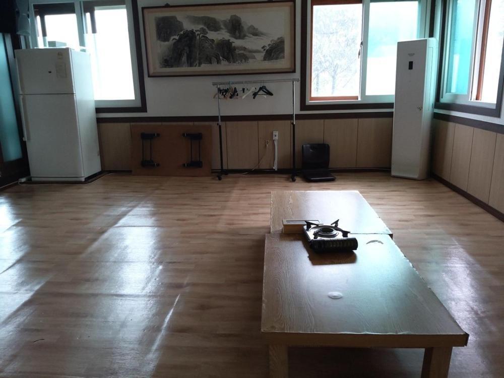 Guest house Wolbyeok Town *