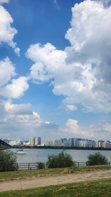 2 Daebang Station Yeouido Hangang Park Nodeul Island *