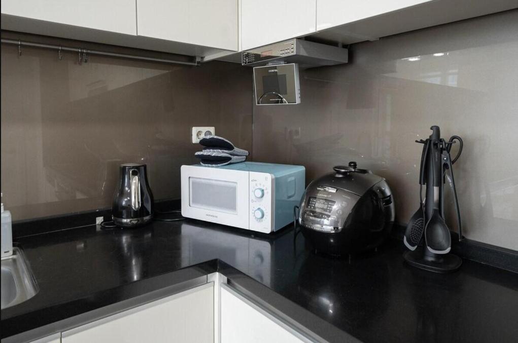 Apartment Gangnam 100m 3 Bedrooms 2 Private Bathrooms M Ceo 1 Minute To Coex Fully Furnished 3bdr 2bath