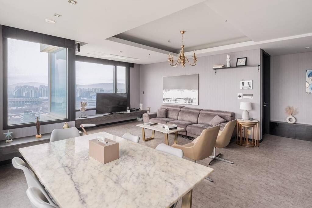 Signature View House 5mins To Coex Mall Apartment Seoul