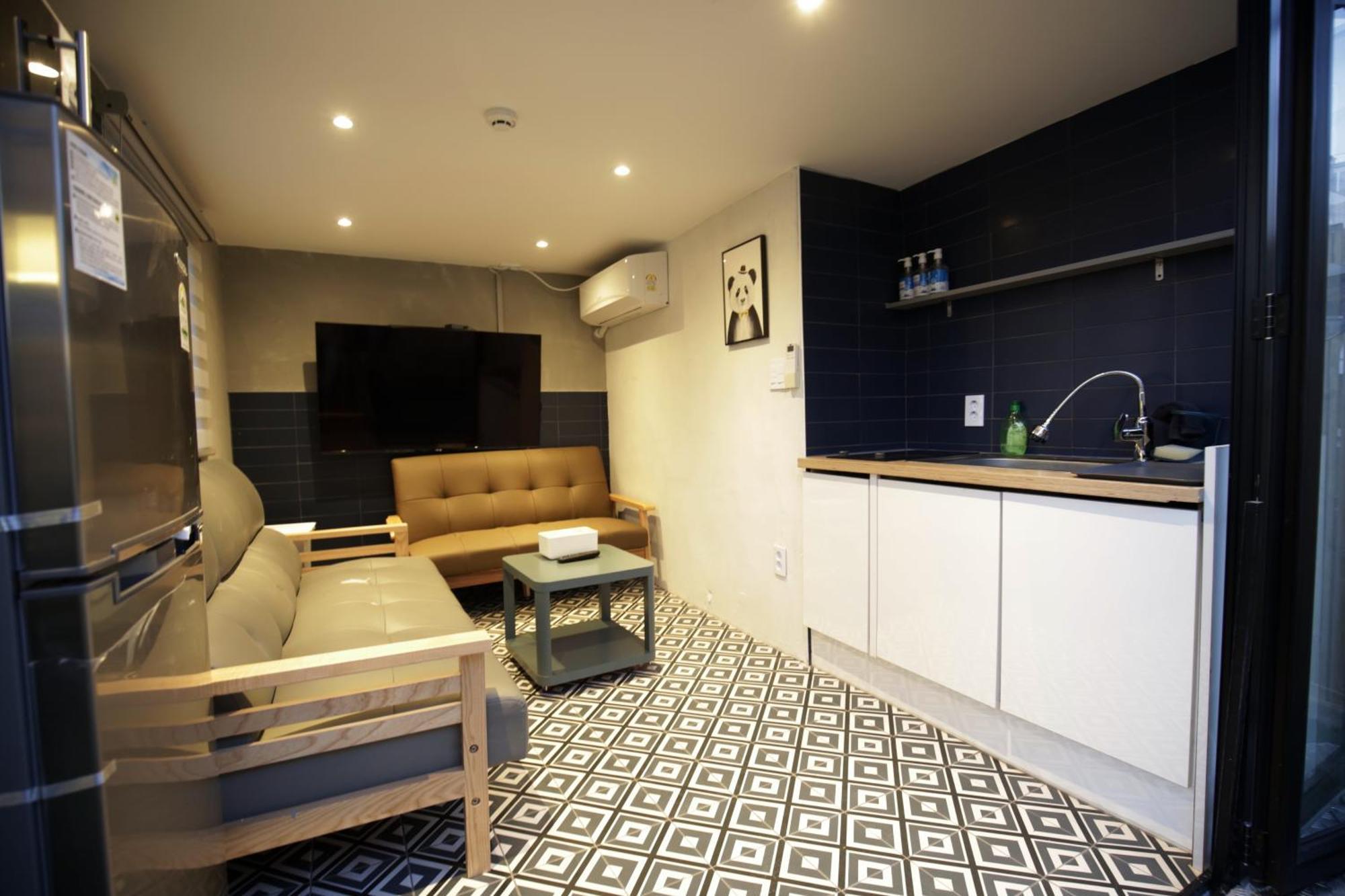 Villa House Rooftop 4br And 3bath Bbq